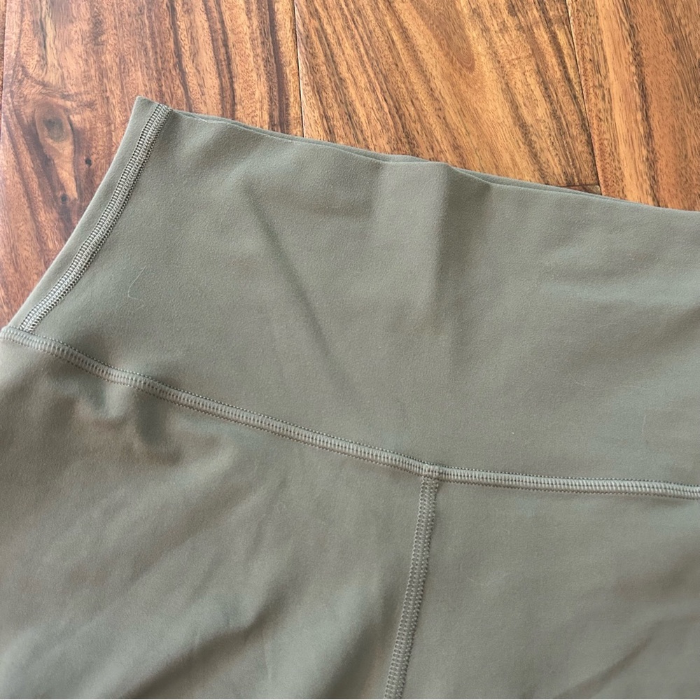 Lululemon Align High Rise Shorts 4” - Picture 3 of 7